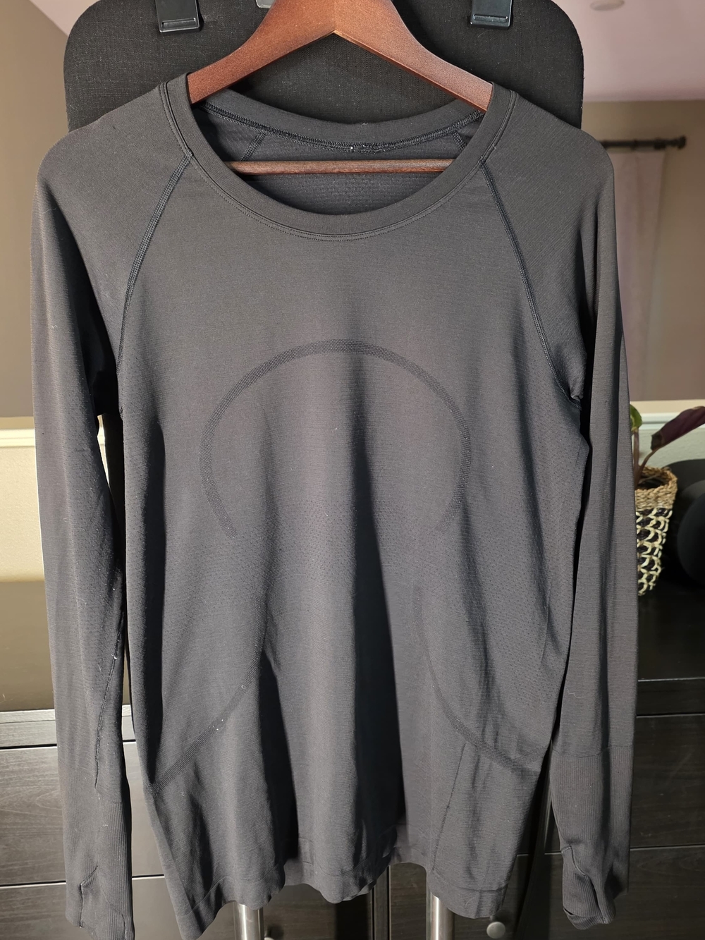 lululemon Swiftly Black Long Sleeve Crew Tee